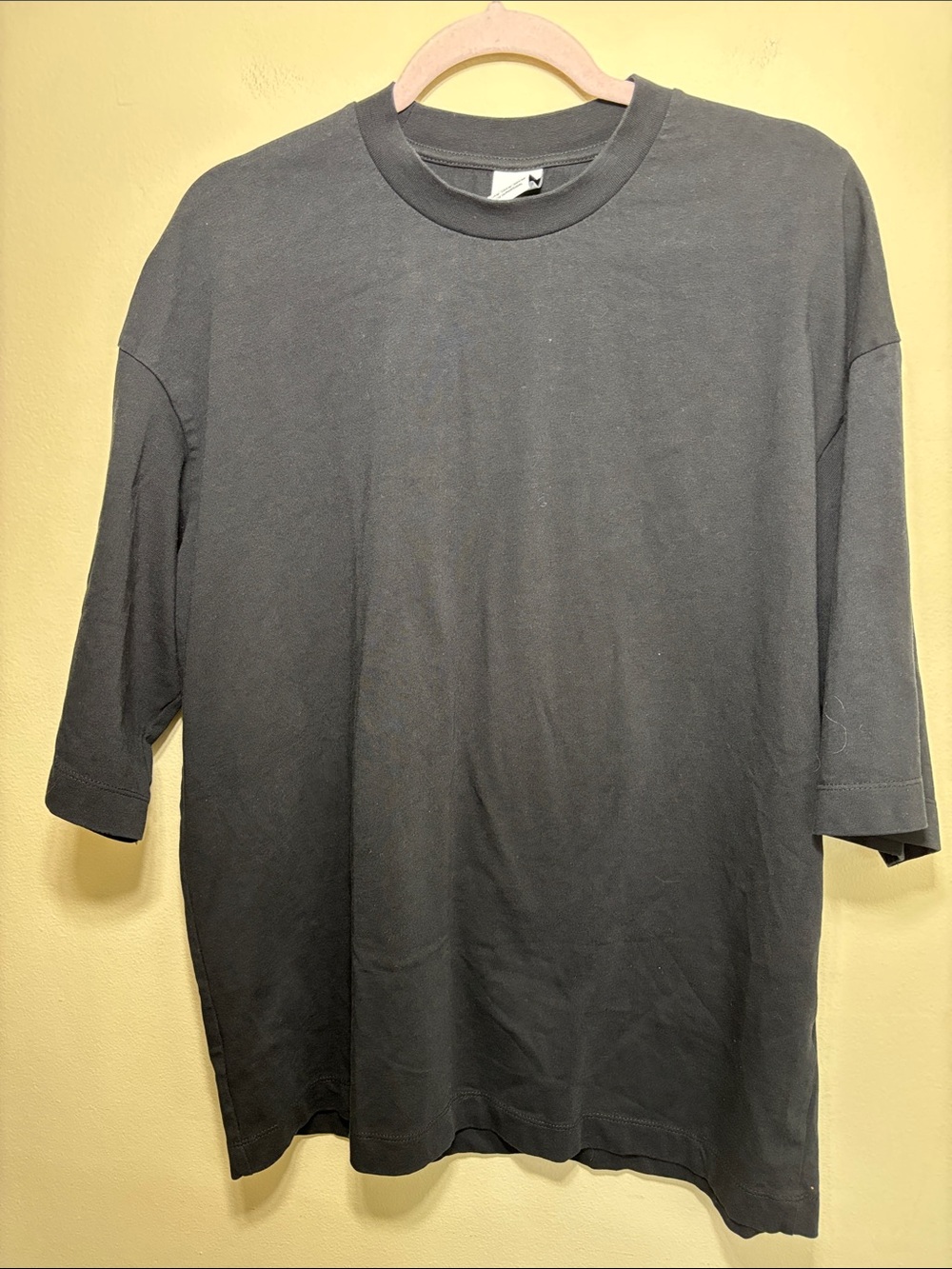 Zara Men's Black Short-Sleeve Crewneck Tee